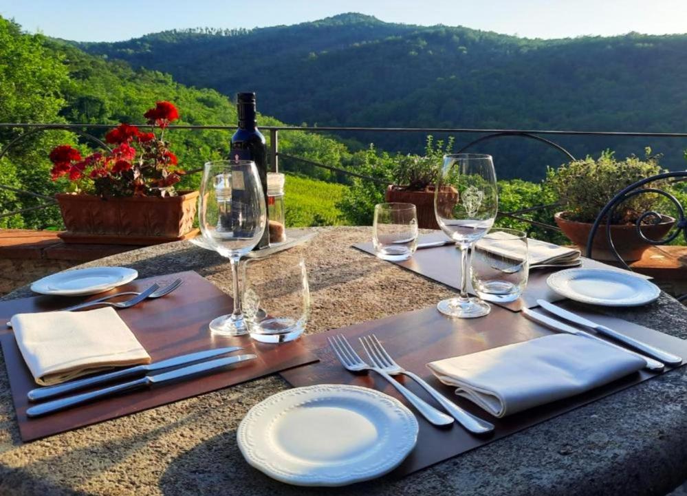 Borgo Livernano Radda in Chianti Exterior foto